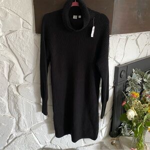 NWT GAP turtleneck style long sleeve midi sweater dress